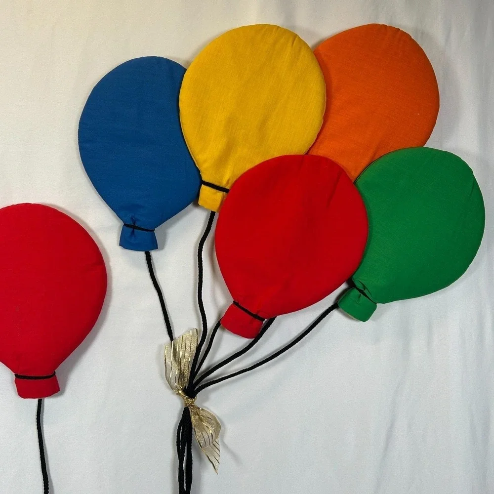 Vintage Nursery Room Balloons Bear Quilted Padded Fabric Wall Circus Decor 80s